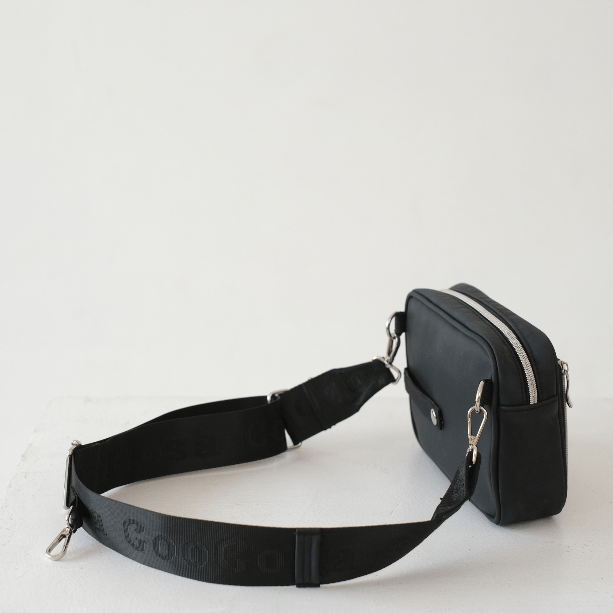 GooGosa Mini Bag – Stilren liten skötväska - GooGosa